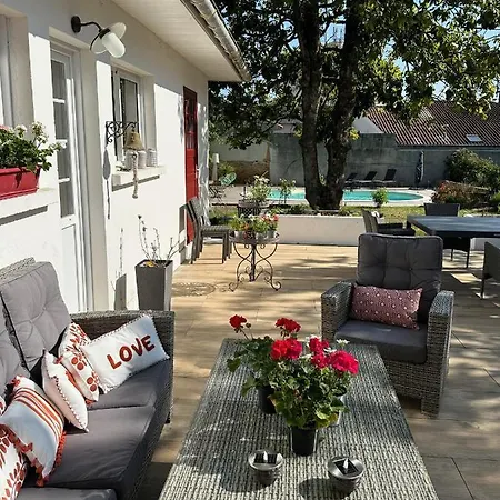 La Maison Florence Bed & Breakfast 4*