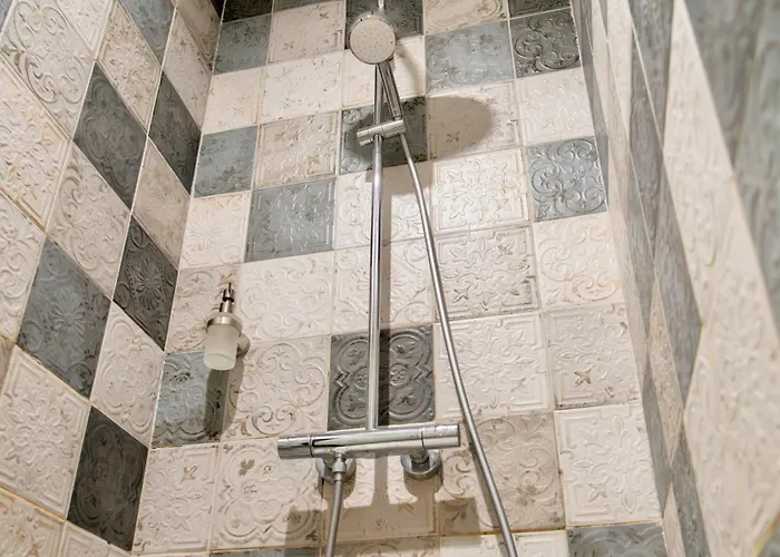 La Maison Florence Bed & Breakfast 4*